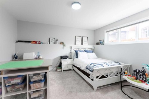 2006 30A Avenue, Coaldale, AB - Indoor Photo Showing Bedroom