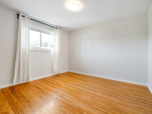 1726 13 Avenue South, Lethbridge, AB - Indoor Photo Showing Other Room