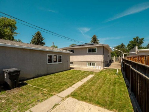 1726 13 Avenue South, Lethbridge, AB - Outdoor