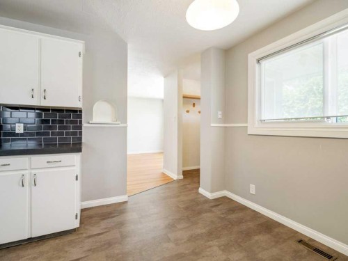 1726 13 Avenue South, Lethbridge, AB - Indoor