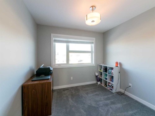 356 Westgate Crescent, Coaldale, AB 