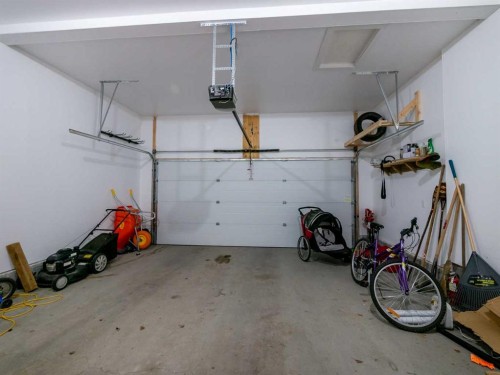 356 Westgate Crescent, Coaldale, AB 
