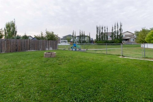 356 Westgate Crescent, Coaldale, AB 