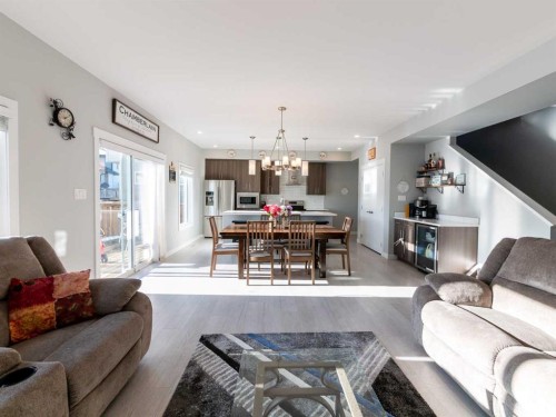 356 Westgate Crescent, Coaldale, AB 