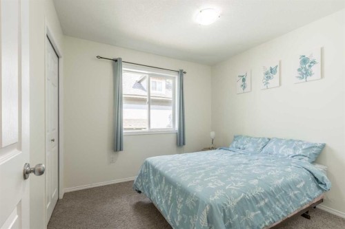 177 E 400 N, Raymond, AB 