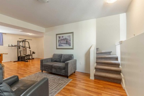 177 E 400 N, Raymond, AB 