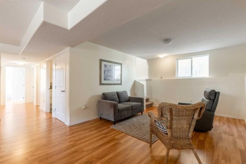 177 E 400 N, Raymond, AB 