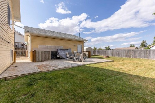 177 E 400 N, Raymond, AB 