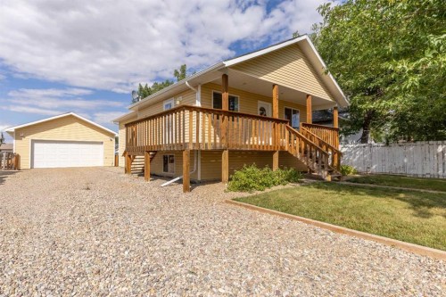 177 E 400 N, Raymond, AB 