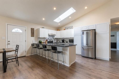 177 E 400 N, Raymond, AB 