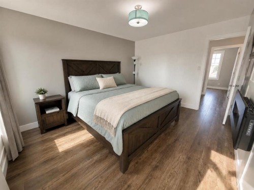 55 Riverhurst Cove West, Lethbridge, AB - Indoor Photo Showing Bedroom