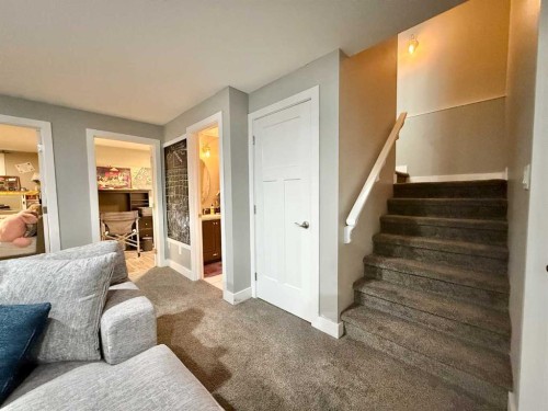 55 Riverhurst Cove West, Lethbridge, AB - Indoor Photo Showing Other Room
