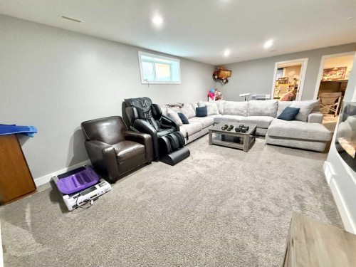55 Riverhurst Cove West, Lethbridge, AB - Indoor