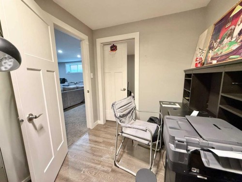 55 Riverhurst Cove West, Lethbridge, AB - Indoor Photo Showing Other Room