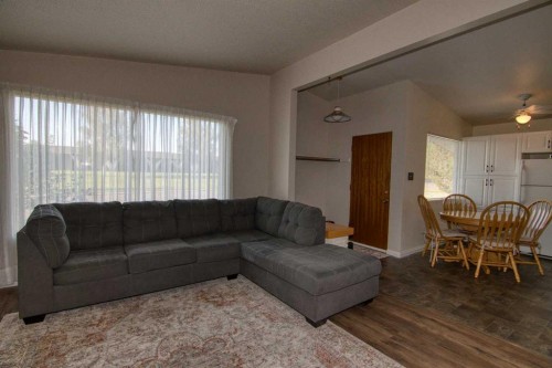1710 15 Avenue North, Lethbridge, AB 