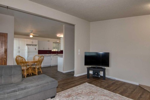 1710 15 Avenue North, Lethbridge, AB 