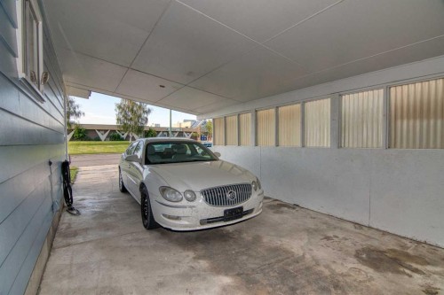 1710 15 Avenue North, Lethbridge, AB 