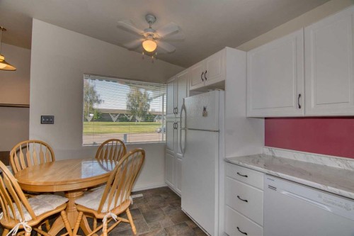 1710 15 Avenue North, Lethbridge, AB 