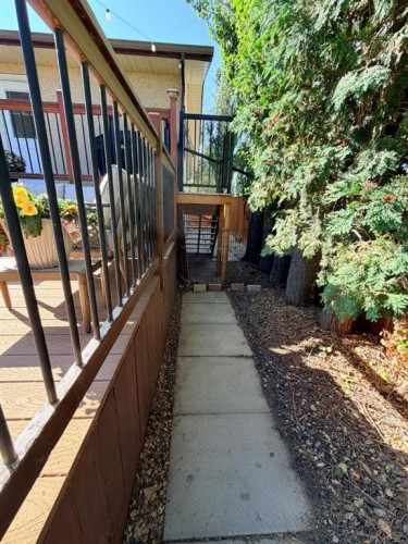 11 Lakhota Crescent West, Lethbridge, AB - Outdoor