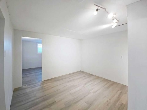 504 5 Street, Warner, AB - Indoor Photo Showing Other Room