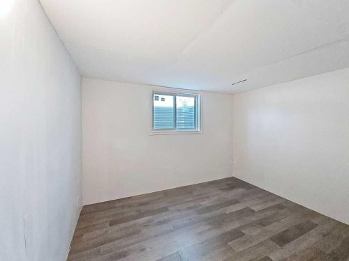 504 5 Street, Warner, AB - Indoor Photo Showing Other Room
