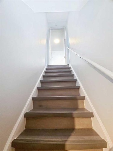 504 5 Street, Warner, AB - Indoor Photo Showing Other Room