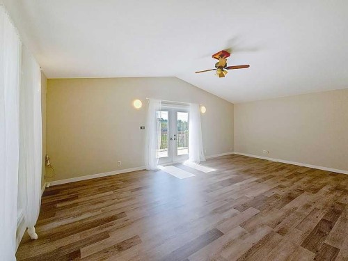 504 5 Street, Warner, AB - Indoor Photo Showing Other Room