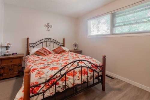 1721 20 Street South, Lethbridge, AB 