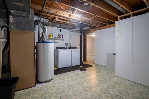 1721 20 Street South, Lethbridge, AB 