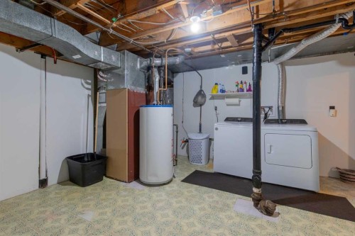 1721 20 Street South, Lethbridge, AB 