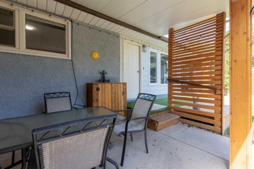 1721 20 Street South, Lethbridge, AB 