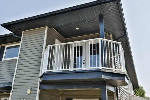 5-734 Heritage Boulevard West, Lethbridge, AB - Outdoor With Deck Patio Veranda With Exterior