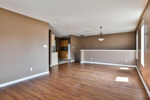5-734 Heritage Boulevard West, Lethbridge, AB - Indoor Photo Showing Other Room