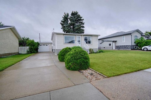 6014 52 Street, Taber, AB 