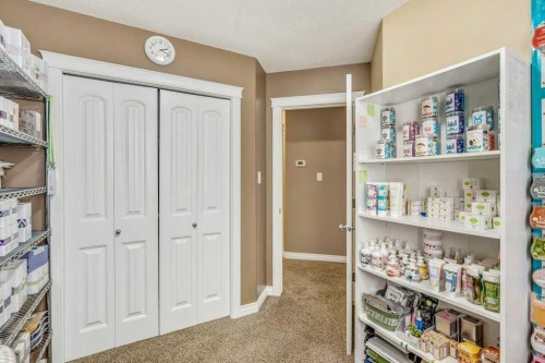706 Centennial Avenue, Nobleford, AB 