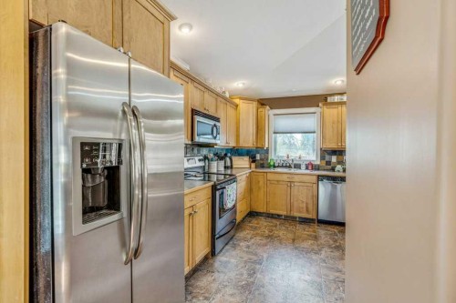 706 Centennial Avenue, Nobleford, AB 