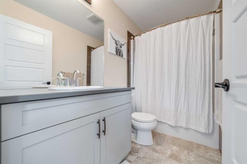 917 Atlantic Cove West, Lethbridge, AB 