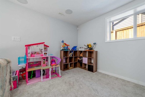 917 Atlantic Cove West, Lethbridge, AB 
