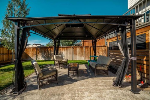 917 Atlantic Cove West, Lethbridge, AB 