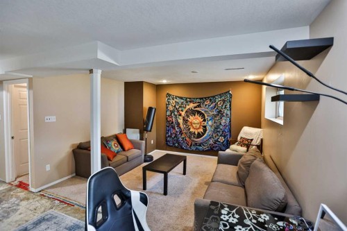 49 Meadowlark Boulevard North, Lethbridge, AB 