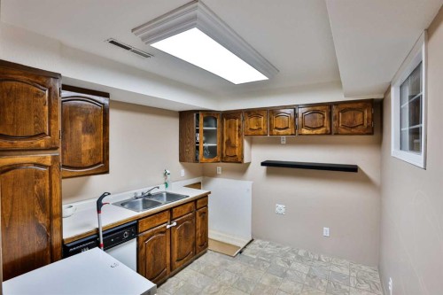 49 Meadowlark Boulevard North, Lethbridge, AB 