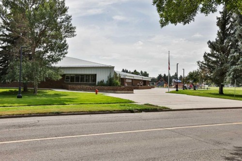 49 Meadowlark Boulevard North, Lethbridge, AB 