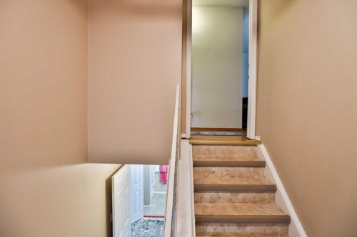 49 Meadowlark Boulevard North, Lethbridge, AB 