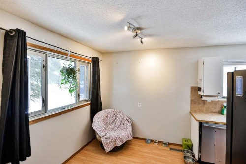 49 Meadowlark Boulevard North, Lethbridge, AB 