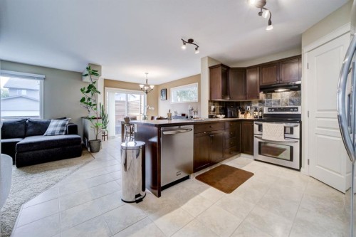 176 Coalbanks Boulevard West, Lethbridge, AB 