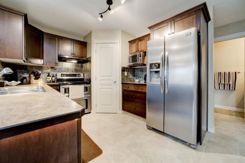 176 Coalbanks Boulevard West, Lethbridge, AB 