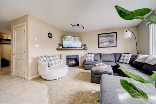 176 Coalbanks Boulevard West, Lethbridge, AB 