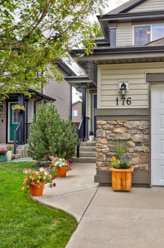 176 Coalbanks Boulevard West, Lethbridge, AB 