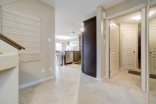 176 Coalbanks Boulevard West, Lethbridge, AB 