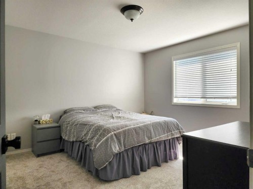 118 Silkstone Road West, Lethbridge, AB 